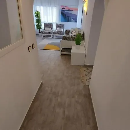 Lovely Flat 1 Min From The Beach Armacao de Pera