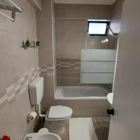 Lovely Flat 1 Min From The Beach *